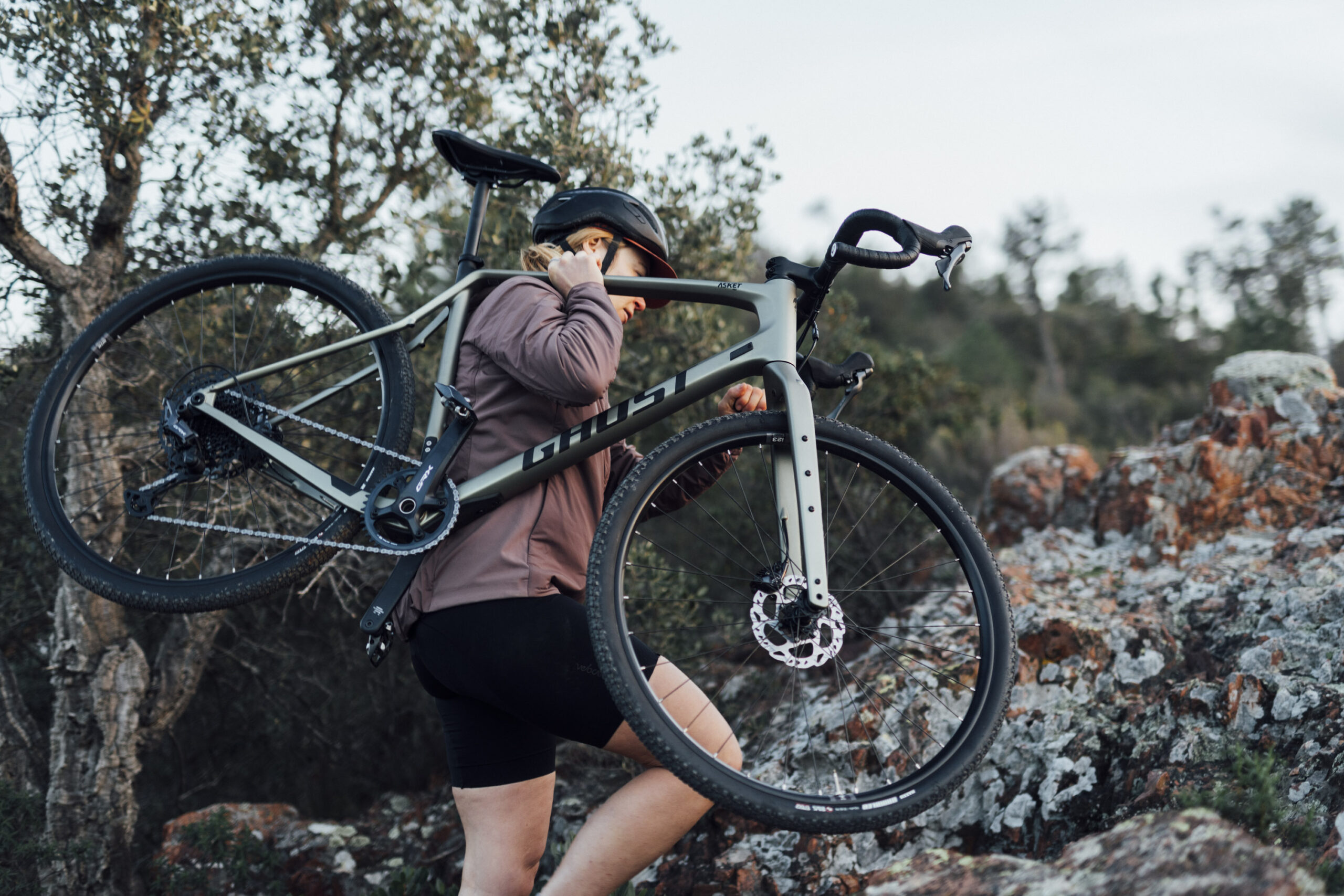 GHOST Asket CF Pro Pearl Light Green/Black Matt - XS - Image 4